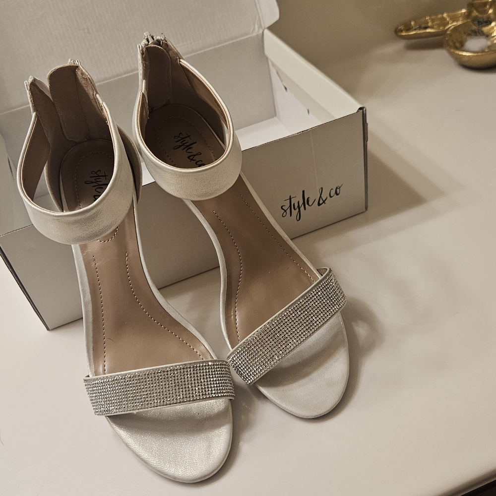 Style & Co. Women's Silver Sandals